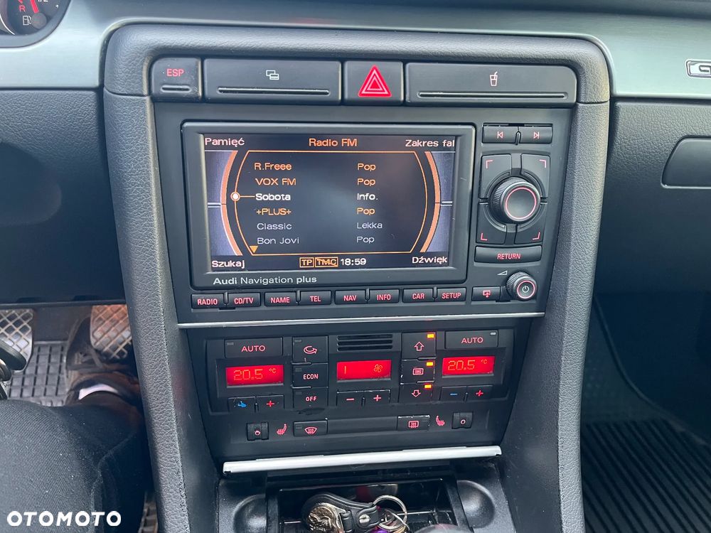 Audi A4 Limousine 1.8 T quattro - 17