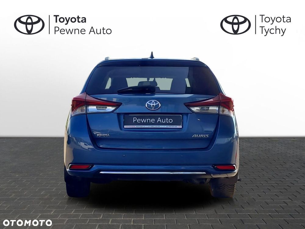 Toyota Auris 1.6 Premium Comfort - 4