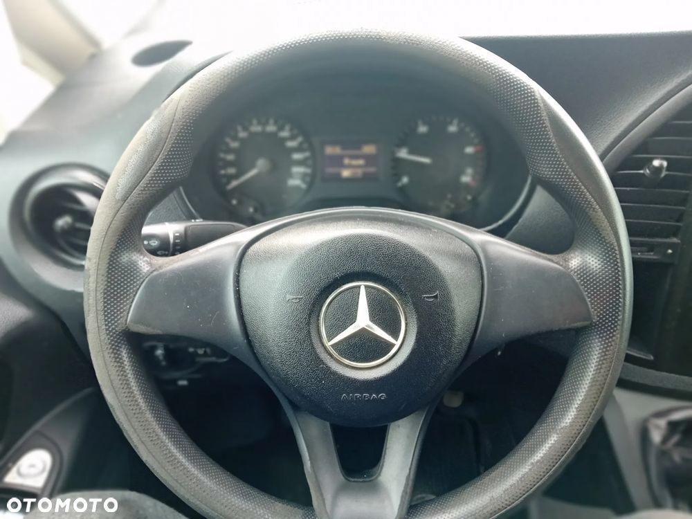 Mercedes-Benz Vitto - 24