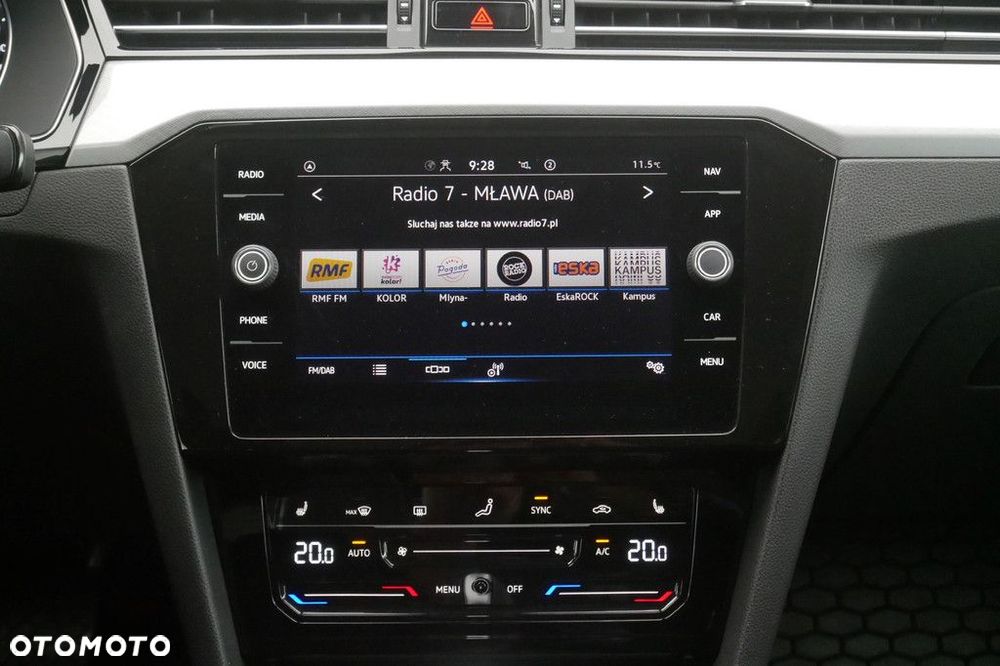 Volkswagen Passat 2.0 TSI Business DSG - 10