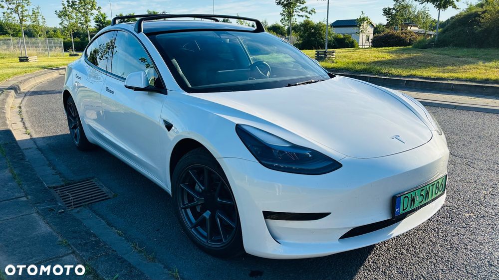 Tesla Model 3 - 11
