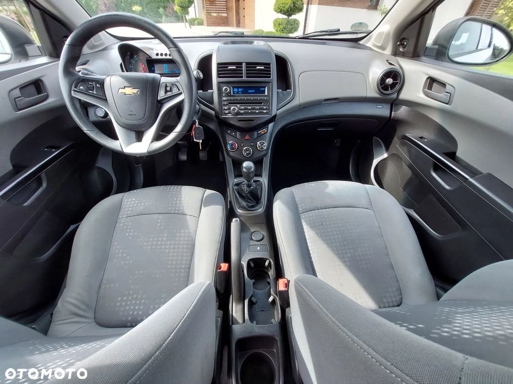 Opel Corsa 1.4 16V Satellite - 33