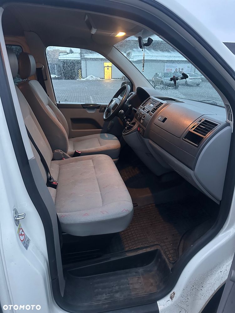 Volkswagen Transporter - 11
