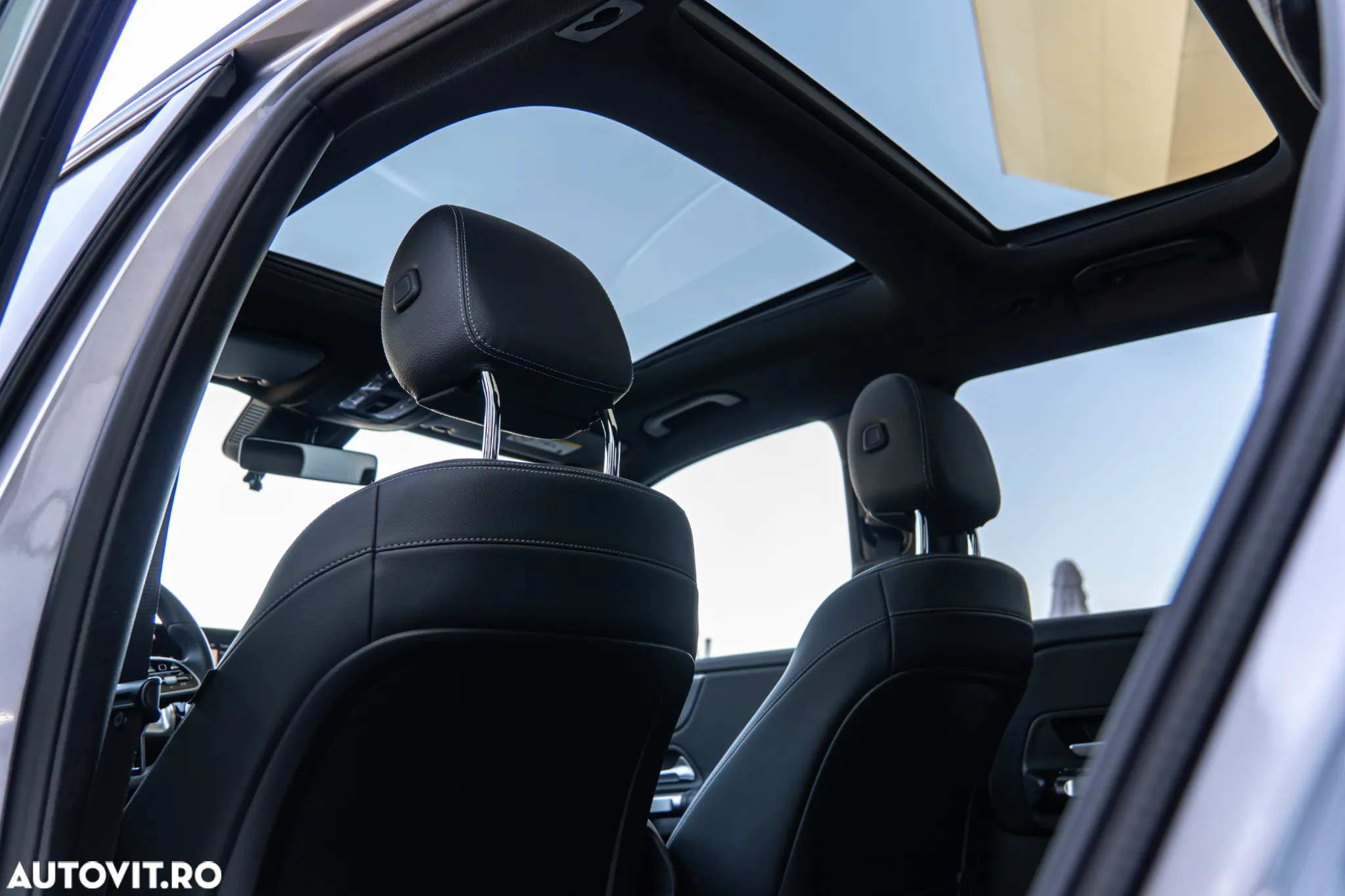 Mercedes-Benz GLB 250 4Matic 8G-DCT AMG Line - 2