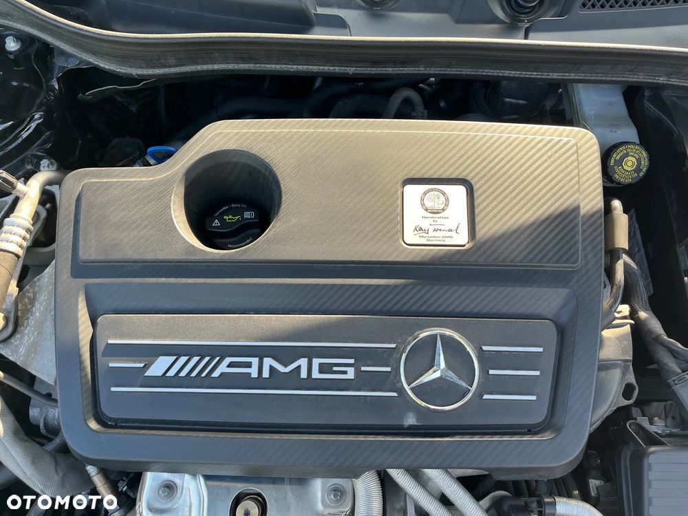 Mercedes-Benz GLA 45 AMG 4-Matic Edition 1 - 30