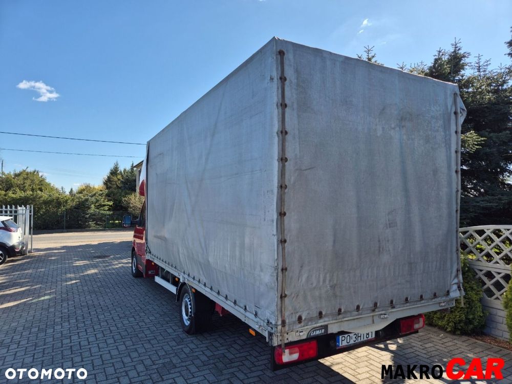 Volkswagen Crafter - 2