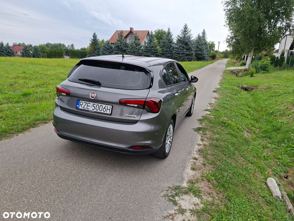 Fiat Tipo 1.4 16v Lounge EU6d - 5