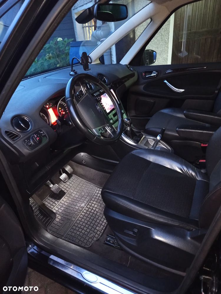 Ford Galaxy 2.0 TDCi Ghia - 21