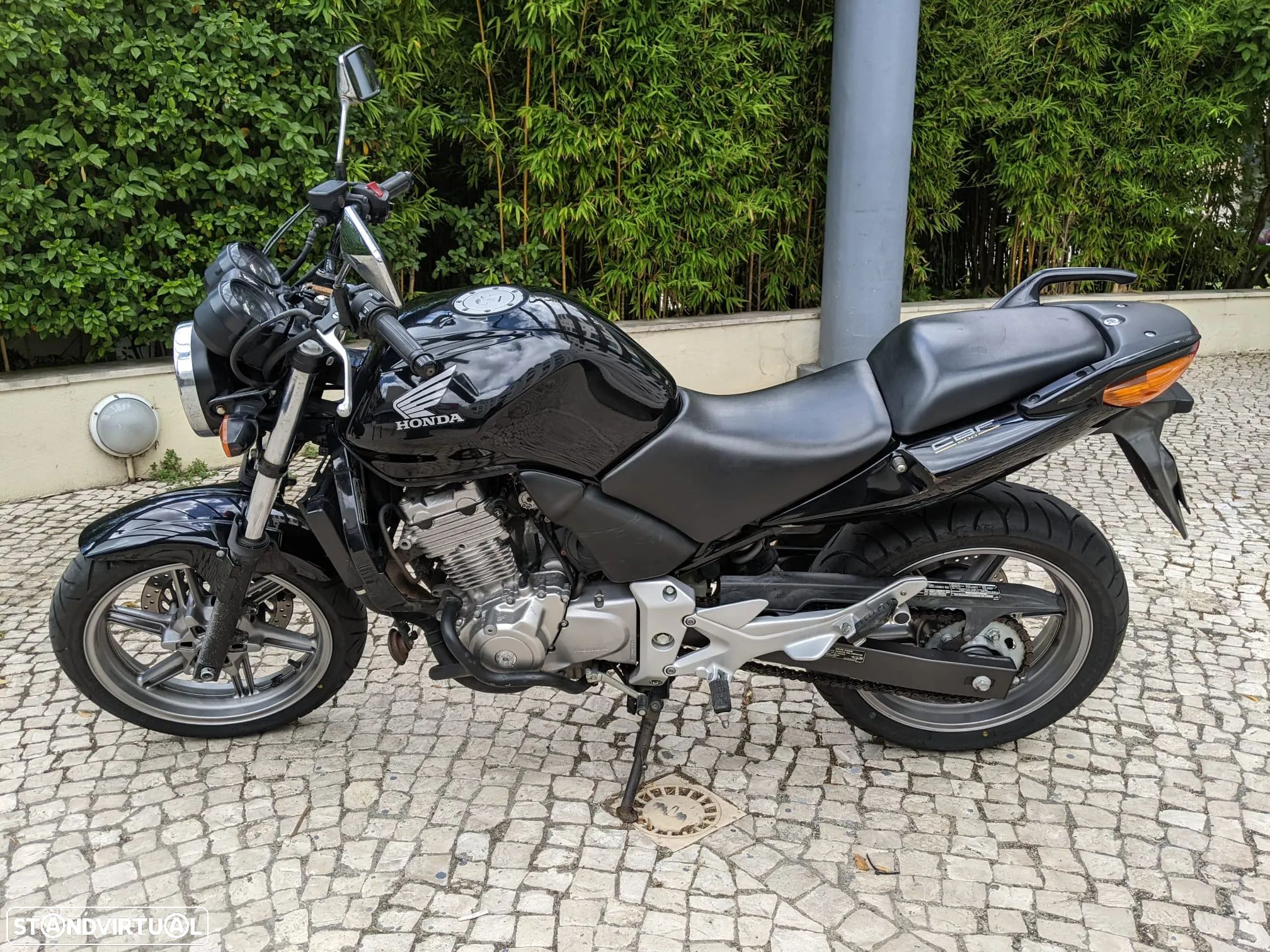 Honda CBF - 1