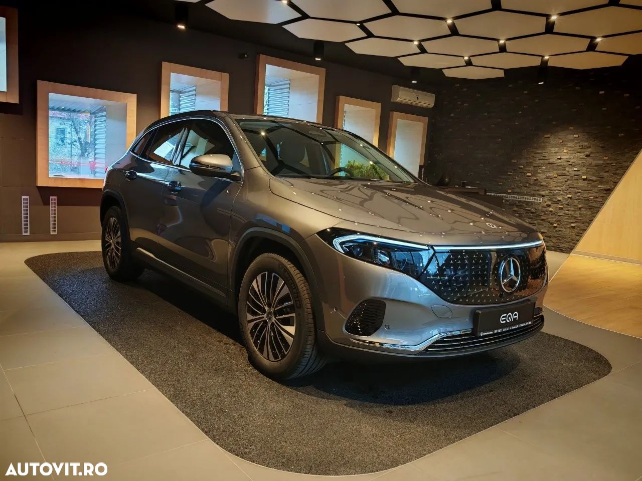 Mercedes-Benz EQA 250+ - 1