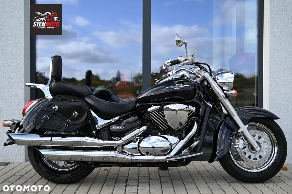 Suzuki Intruder