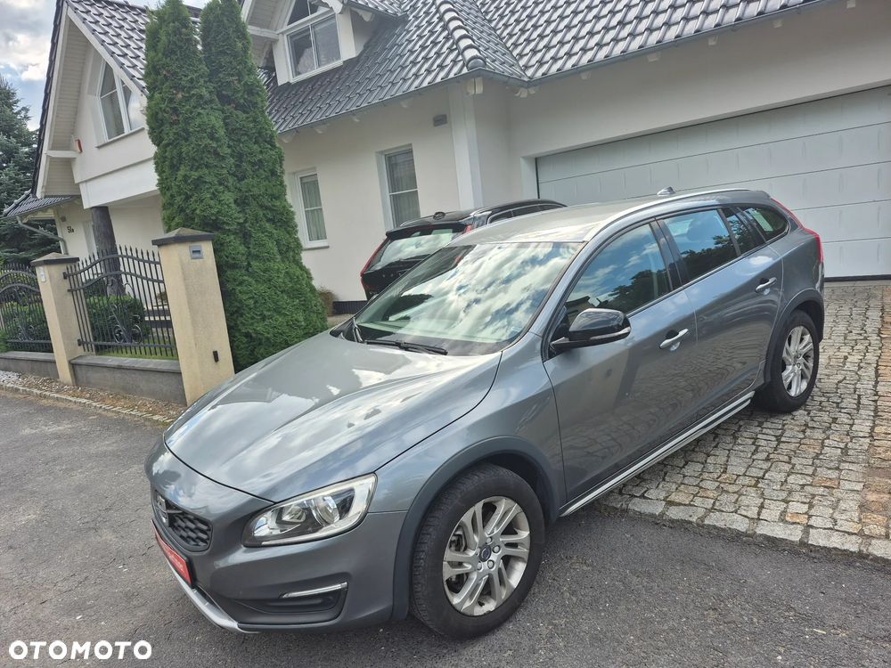 Volvo V60 Cross Country D3 Momentum - 12