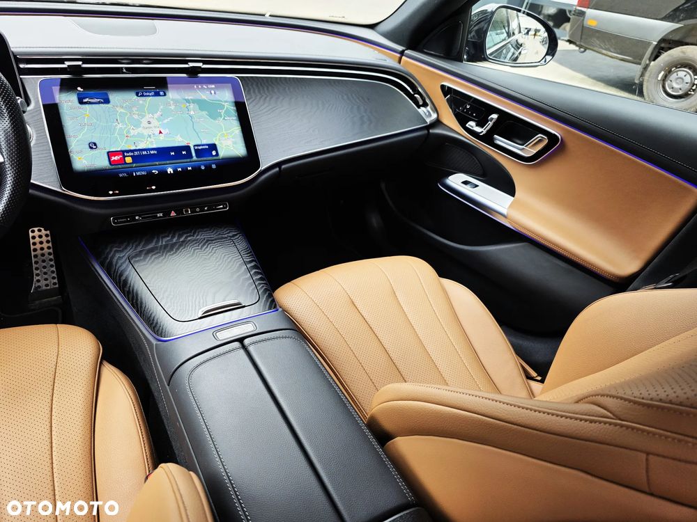Mercedes-Benz Klasa E 220 d mHEV 4-Matic AMG 9G-Tronic - 15