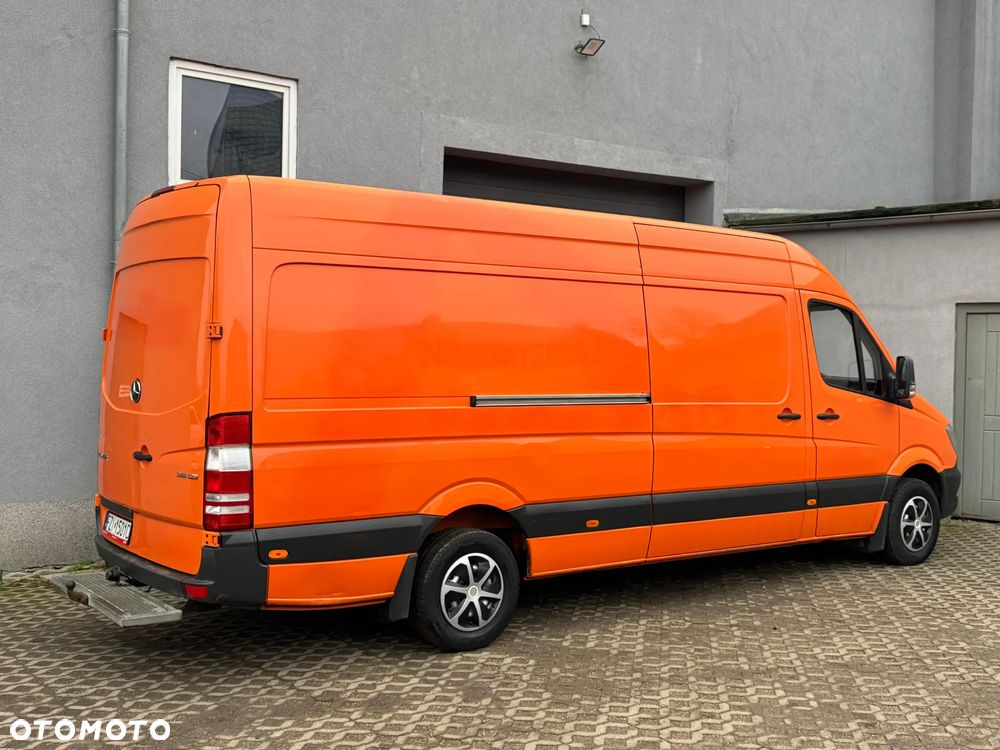 Mercedes-Benz Sprinter - 5