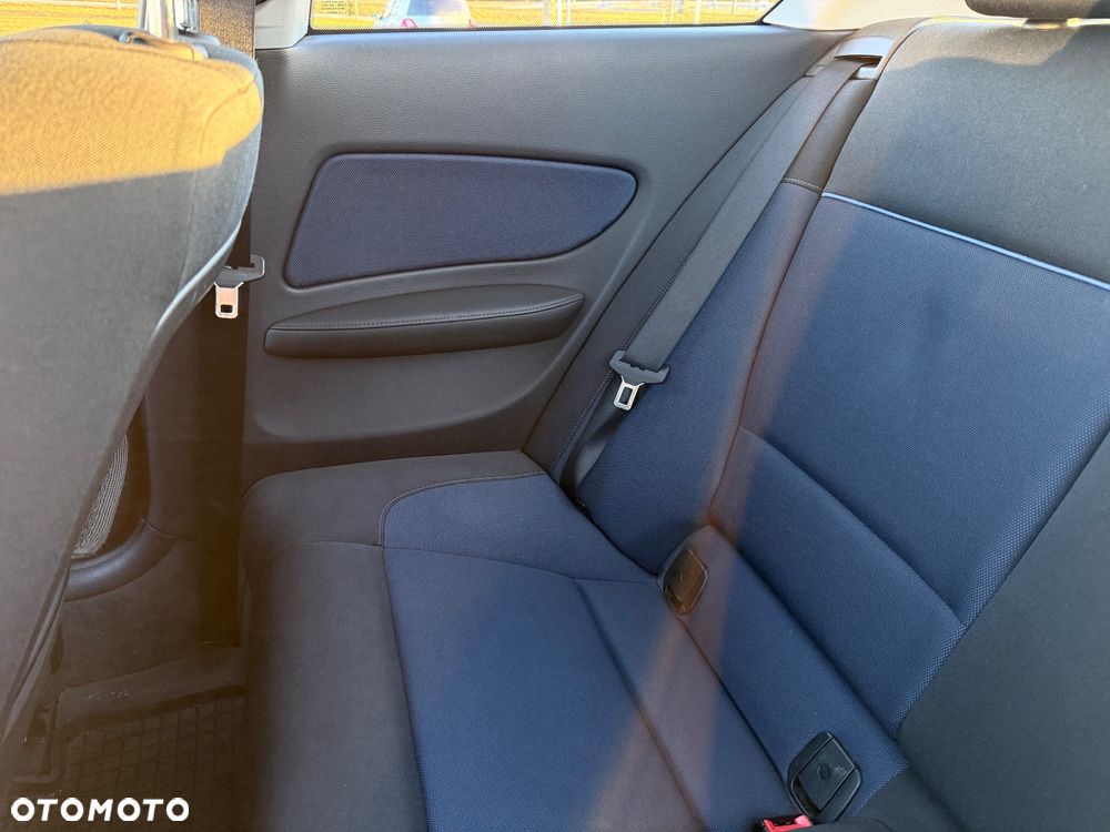 BMW Seria 1 118d - 12