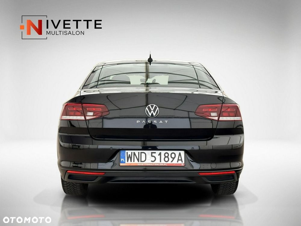 Volkswagen Passat - 10