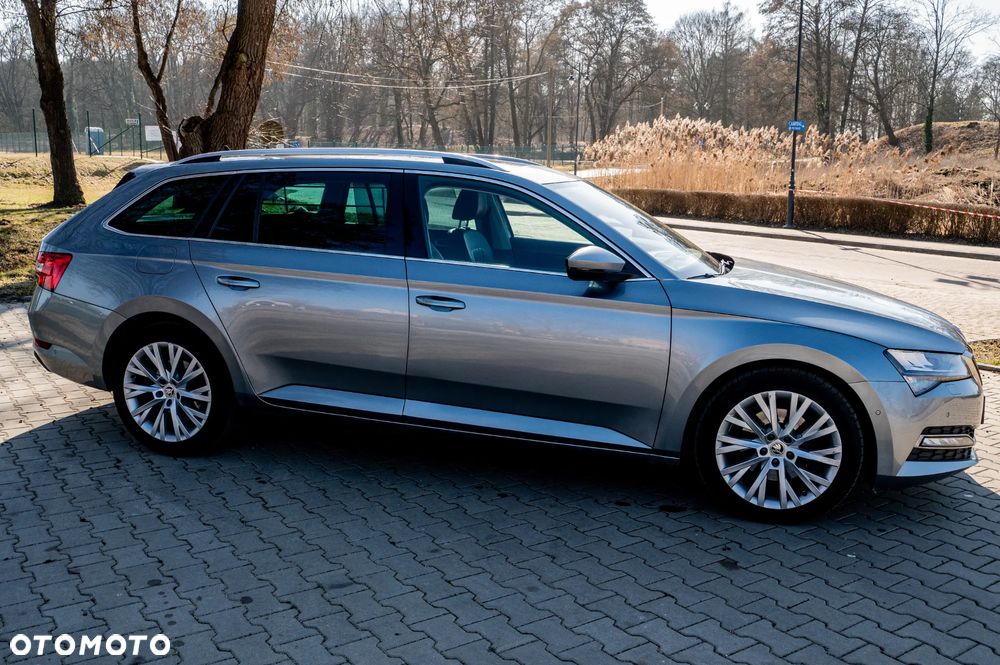 Skoda Superb 2.0 TDI DSG Premium Edition - 5