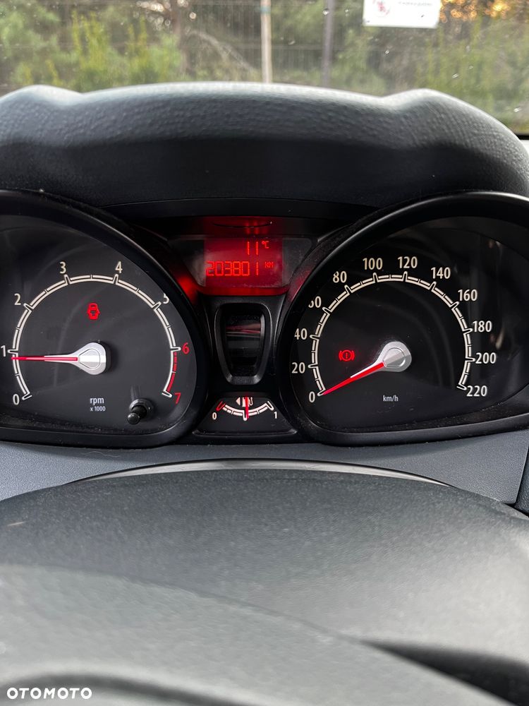 Ford Fiesta 1.25 Trend - 14