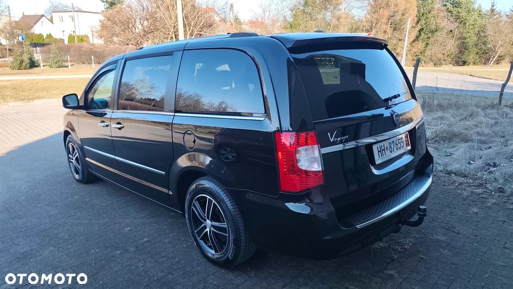 Lancia Voyager 2.8 Multijet 16v Platinum - 17