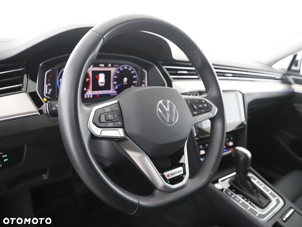 Volkswagen Passat Variant - 12