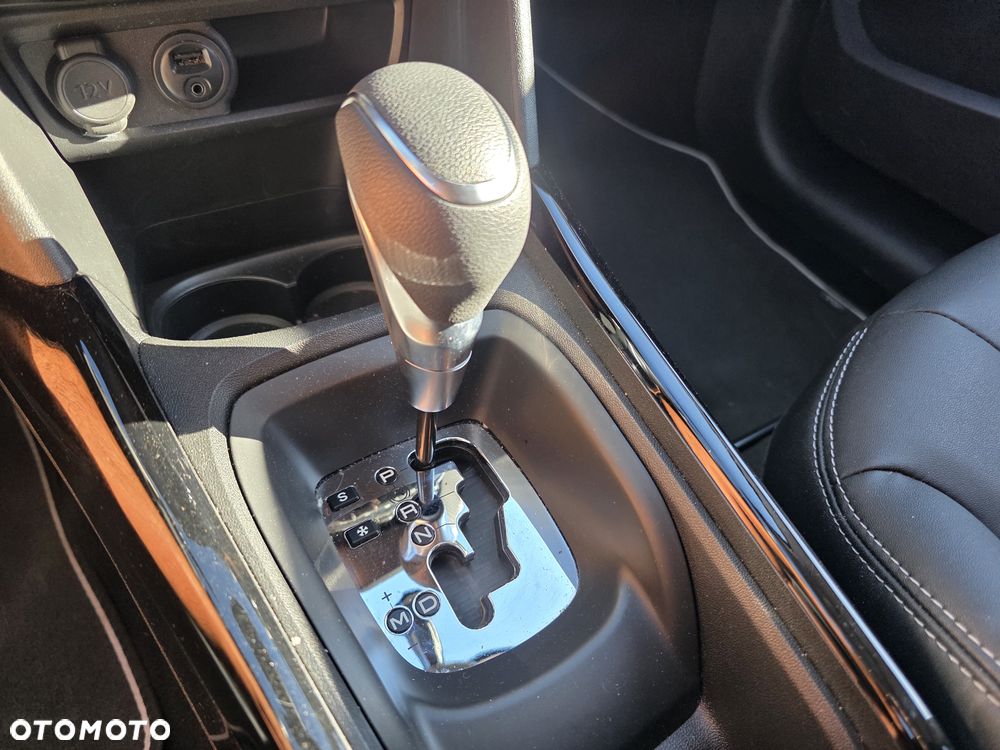 Peugeot 2008 PureTech 110 Stop&Start EAT6 Allure - 31