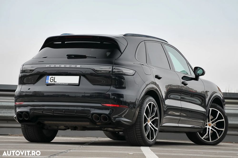 Porsche Cayenne - 12