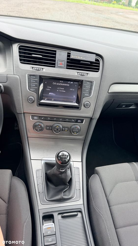 Volkswagen Golf 1.4 TSI BMT Highline - 11