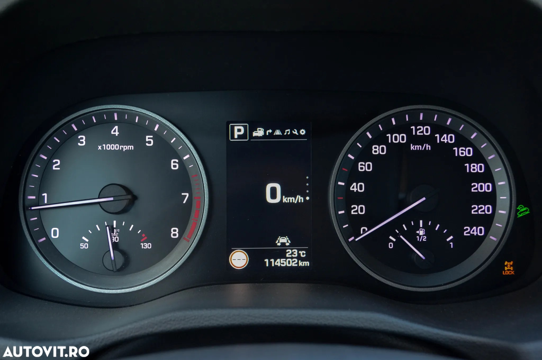 Hyundai Tucson 1.6 GDI 4WD DCT Premium - 12