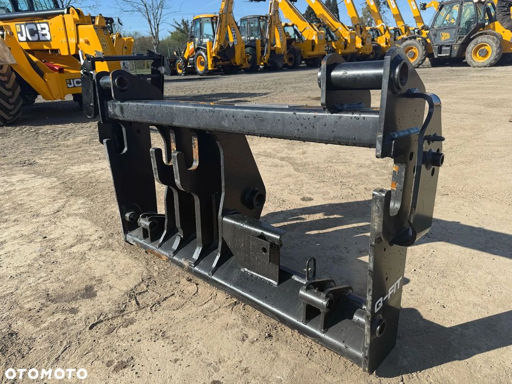 Karetka Q-FIT JCB ORG , ładowarki 525-60 używana - 2