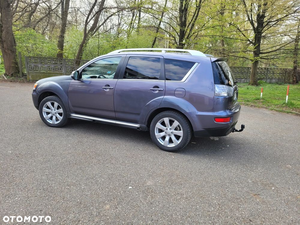 Mitsubishi Outlander 2.0 DID Instyle - 4