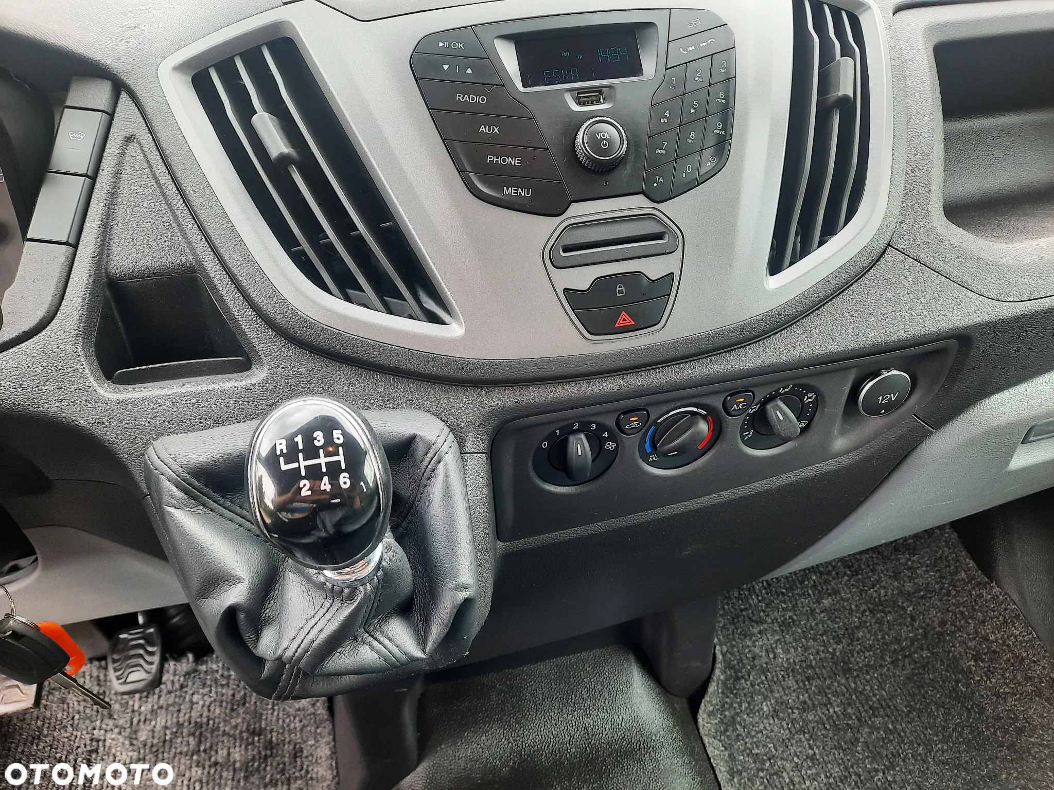 Ford Transit - 13