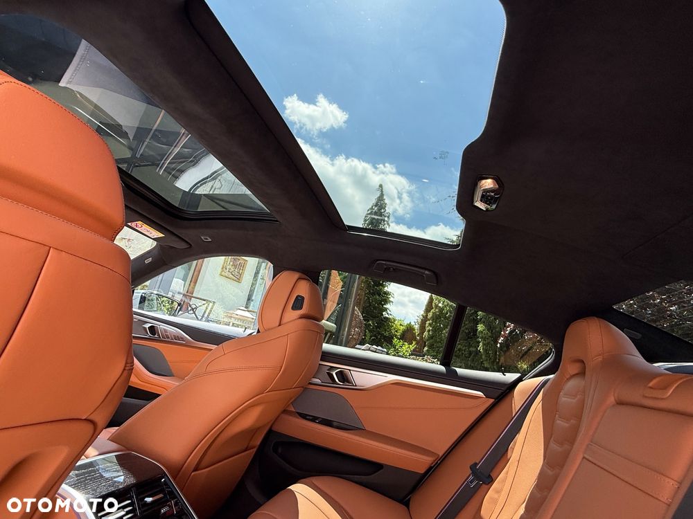 BMW Seria 8 - 22