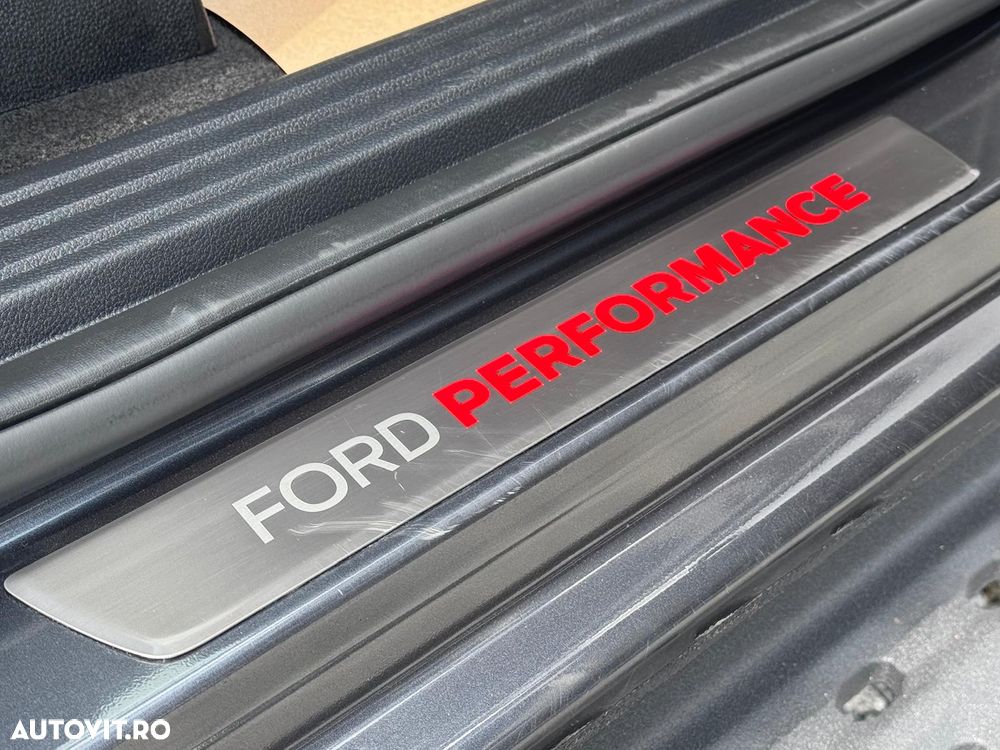 Ford Raptor - 21