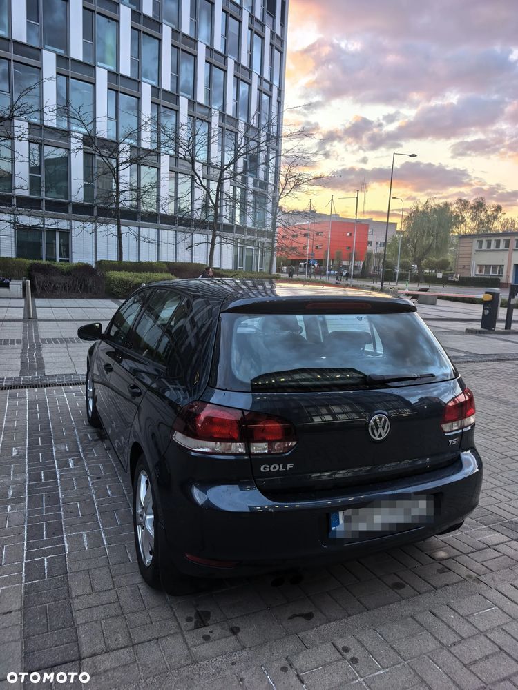 Volkswagen Golf 1.4 TSI Comfortline DSG - 2