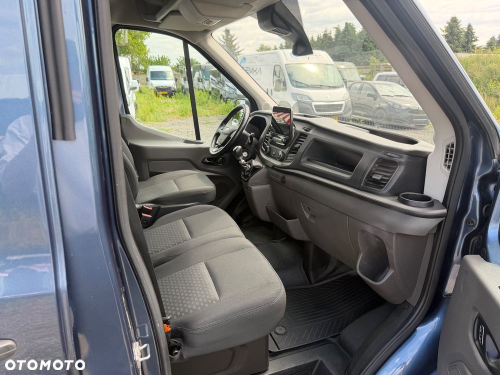 Ford Transit - 11