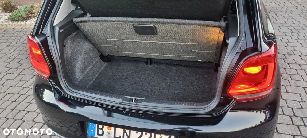 Volkswagen Polo 1.4 16V Comfortline - 18