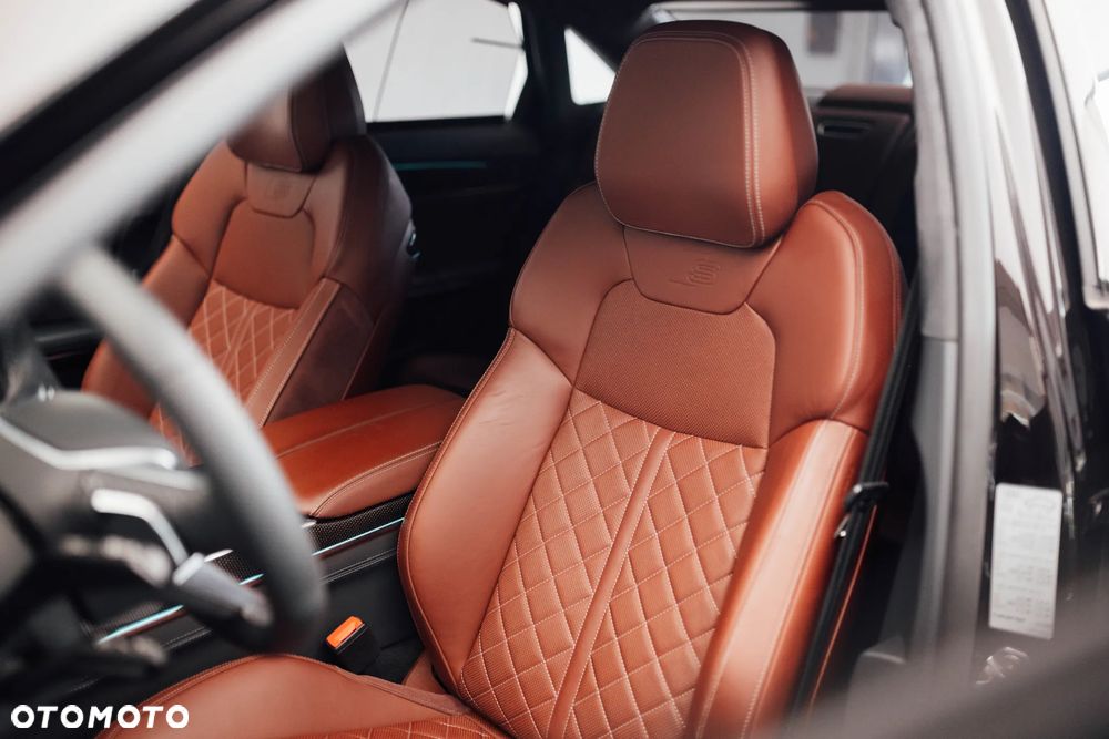 Audi S8 - 22