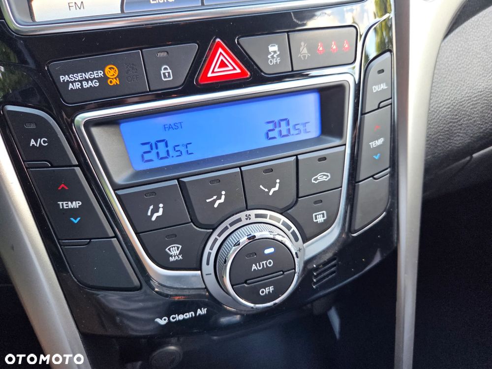 Hyundai i30 - 23