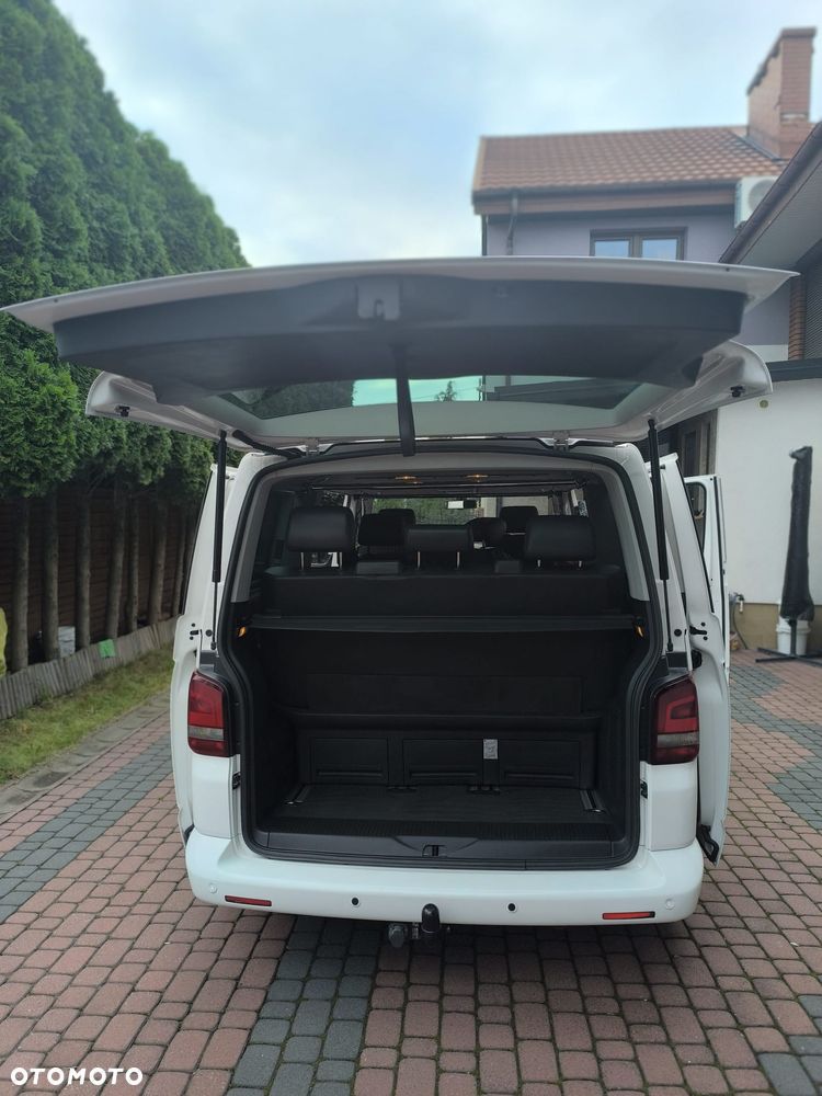 Volkswagen Multivan - 13