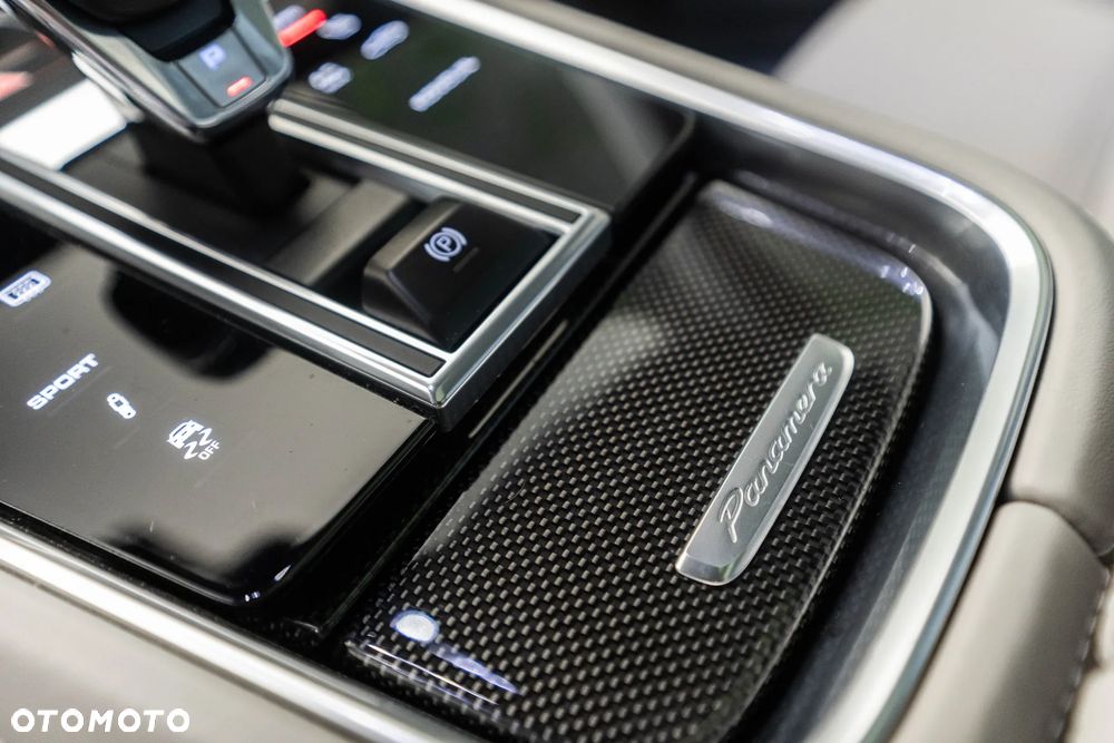Porsche Panamera 4S - 31
