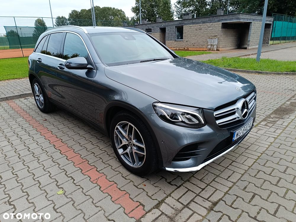 Mercedes-Benz GLC 220 d 4Matic 9G-TRONIC AMG Line - 9