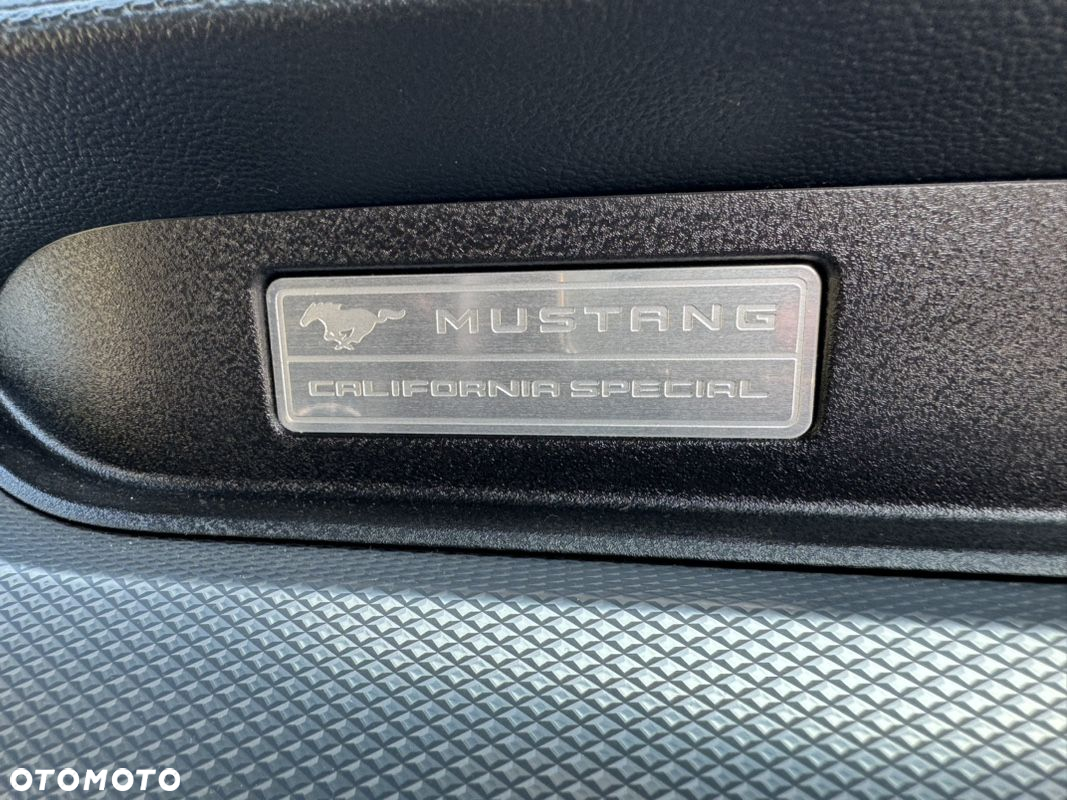 Ford Mustang 5.0 V8 GT - 13