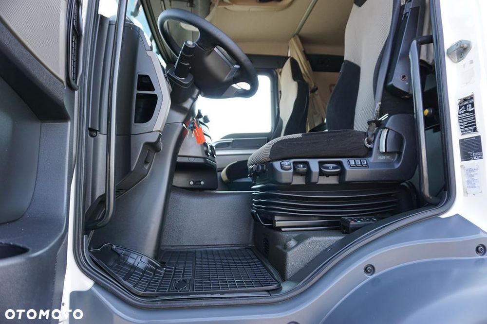 MAN TGS / 18.460 / EURO 6 / ACC / 4 X 4 / HYDRAULIKA - 39