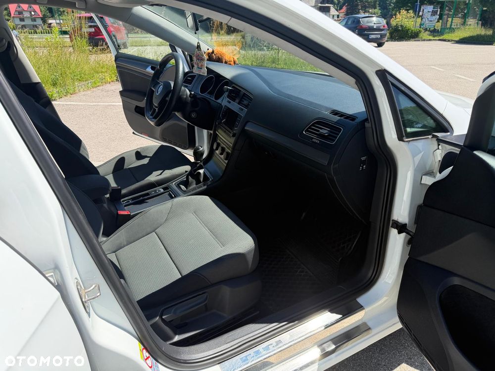 Volkswagen Golf 1.6 TDI BlueMotion Technology Trendline - 11