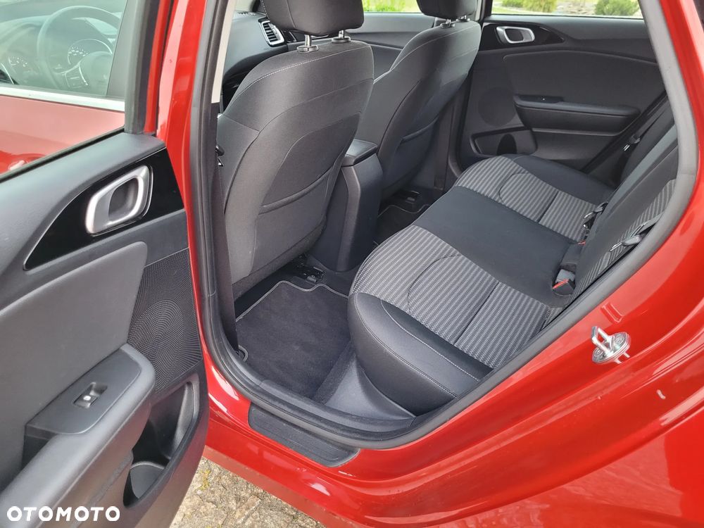 Kia Ceed 1.0 T-GDI 120 OPF Edition 7 - 9