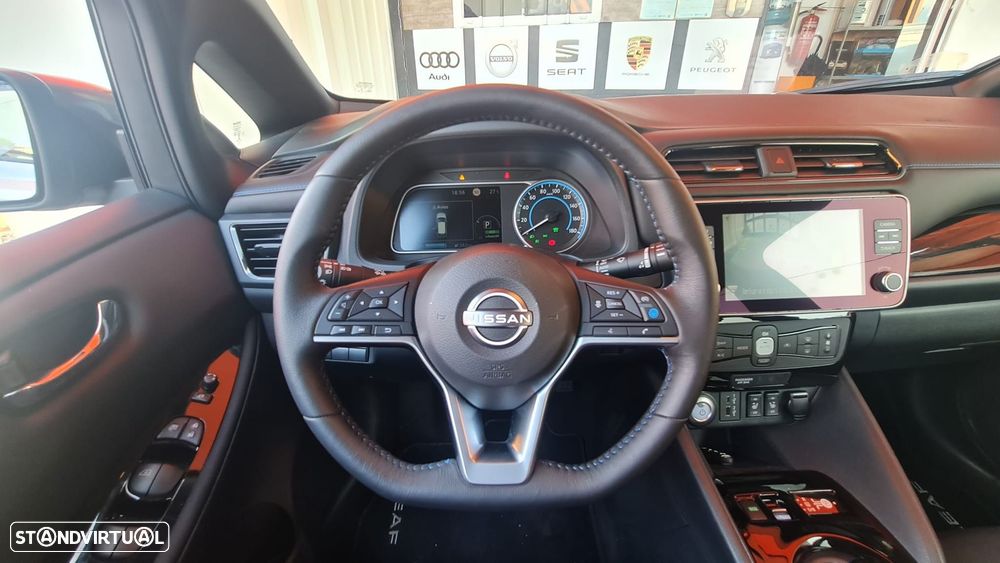 Nissan Leaf N-Connecta Full Led - 11