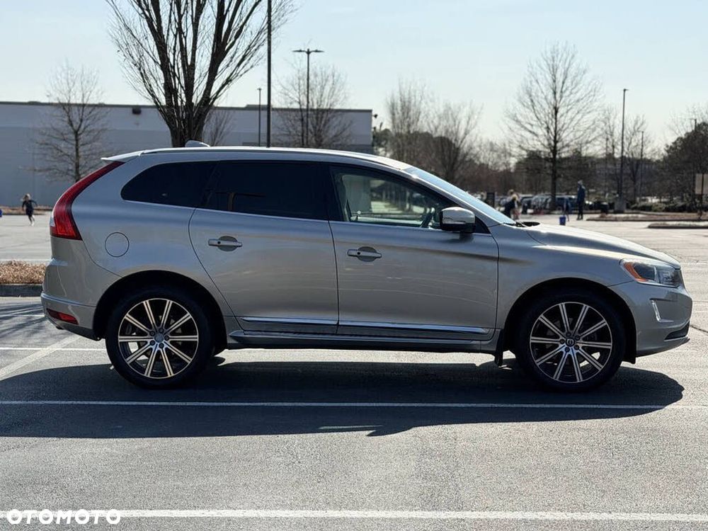 Volvo XC 60 - 8