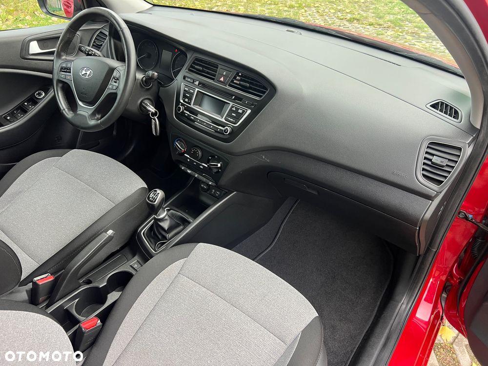Hyundai i20 1.4 Trend - 22
