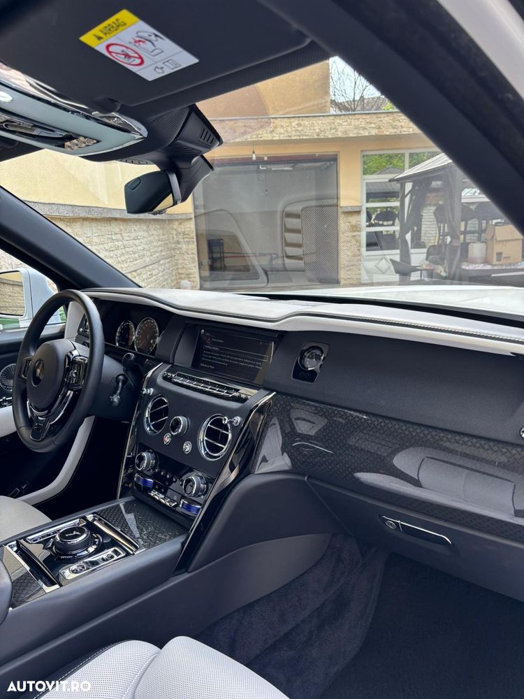 Rolls-Royce Cullinan Series II Black Badge - 8