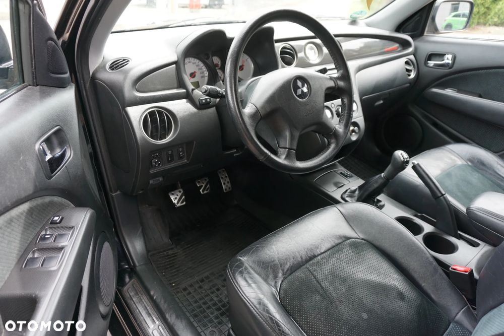 Mitsubishi Outlander 2.0 Turbo 4WD - 7